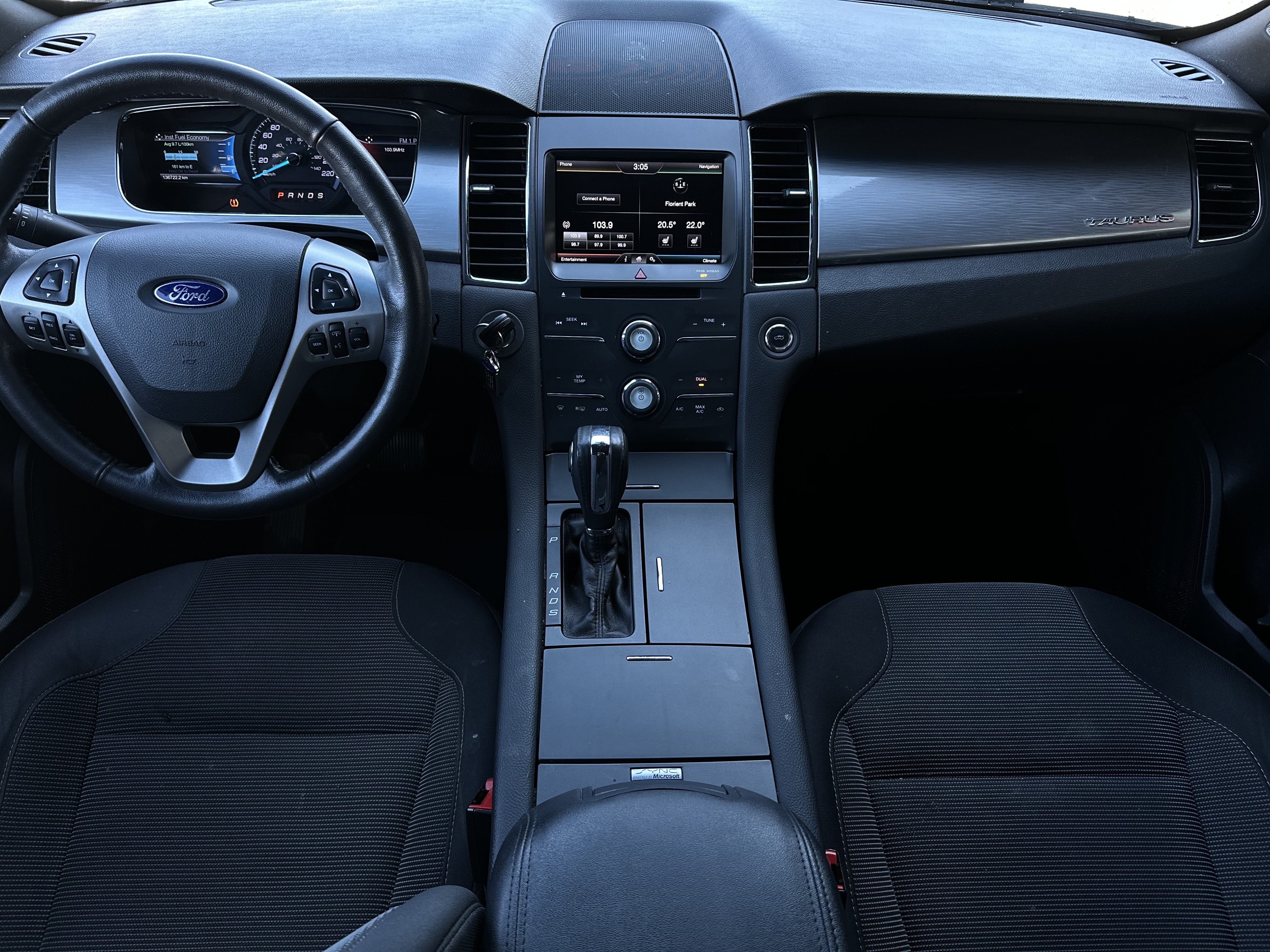 Image 4 - 2014 Ford Taurus SEL