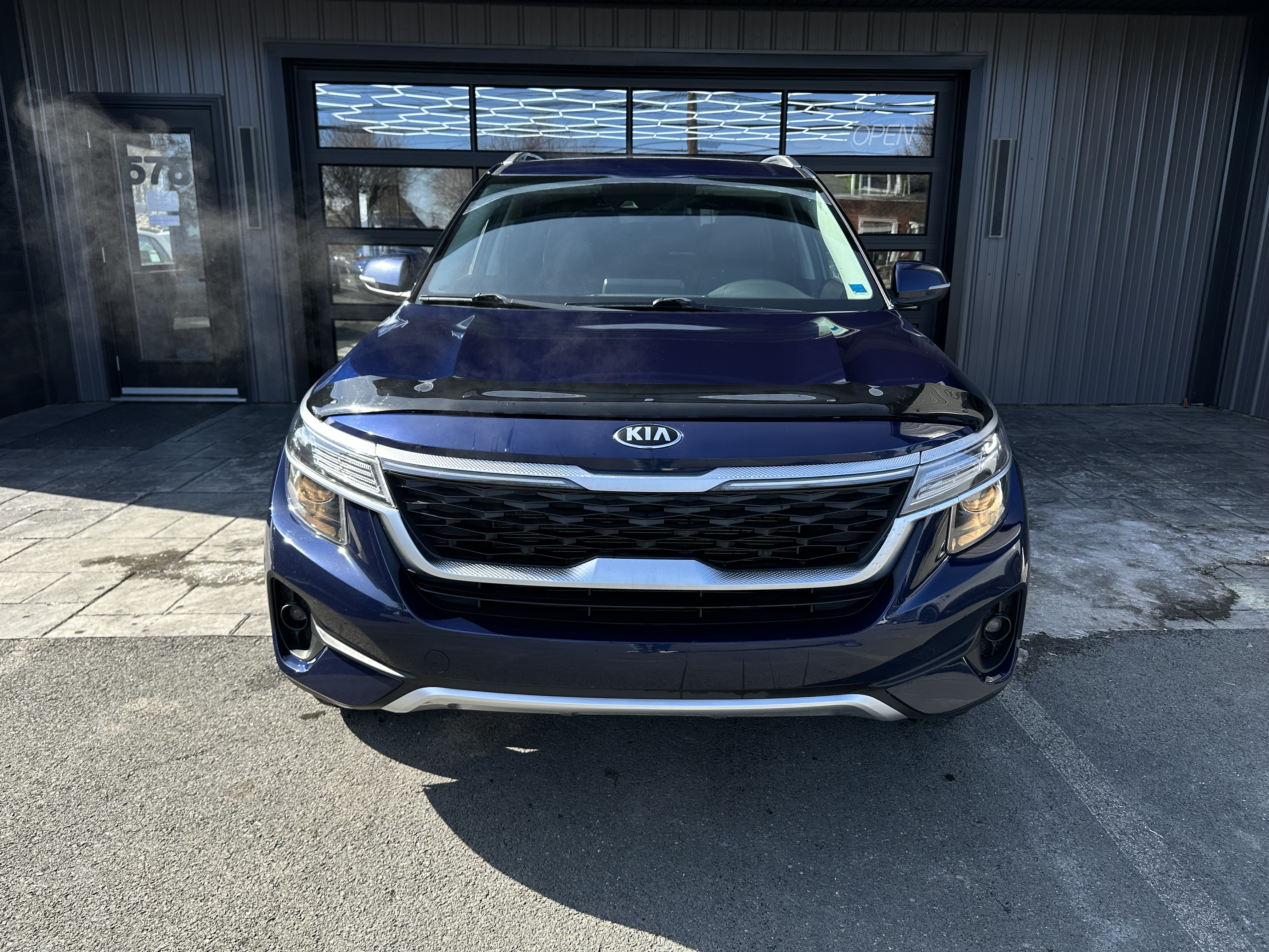 Image 2 - 2021 Kia Seltos EX