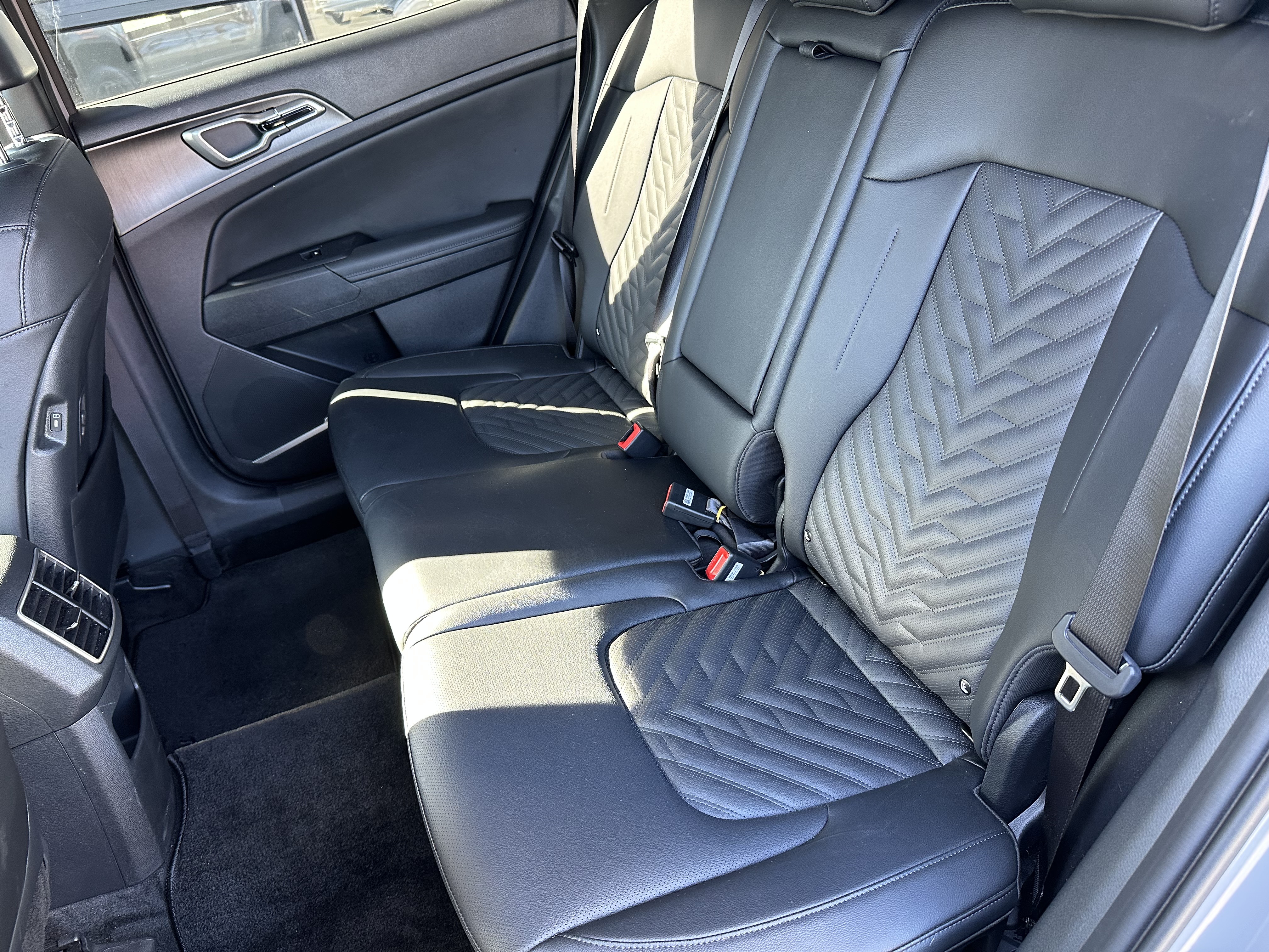 Image 6 - 2026 Kia Sportage X-Line