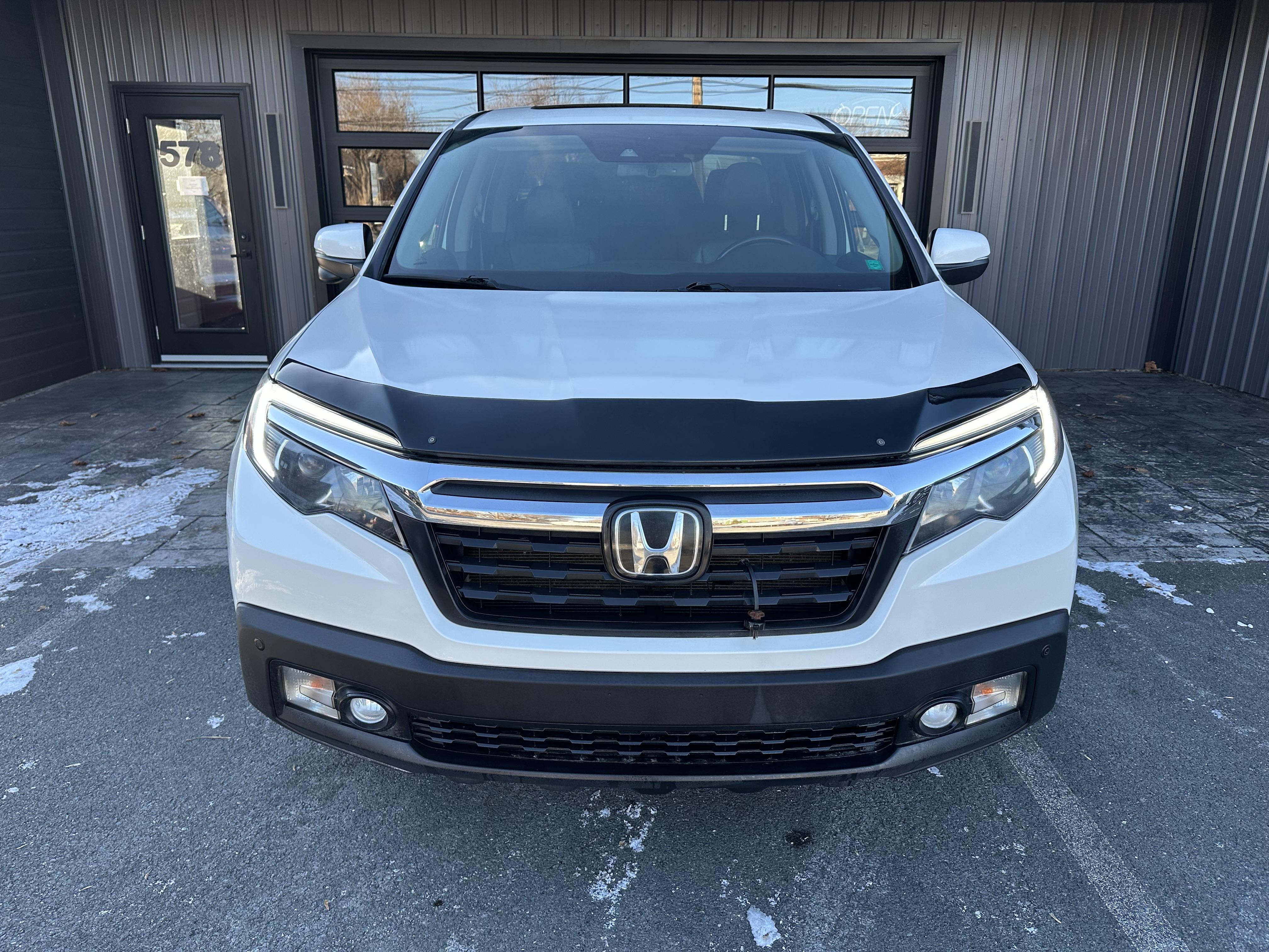 Image 2 - 2017 Honda Ridgeline EX-L