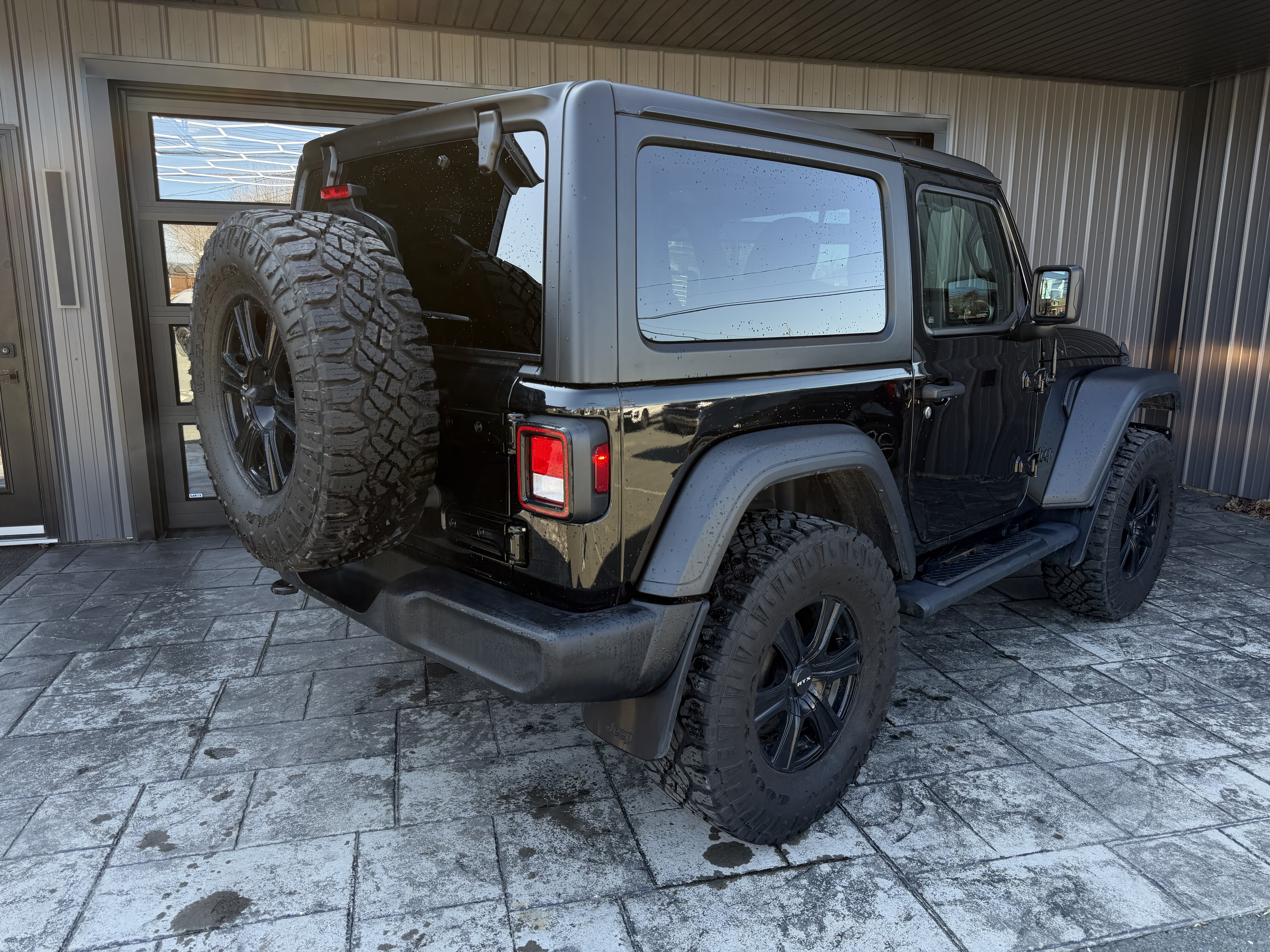 Image 3 - 2023 Jeep Wrangler Sport