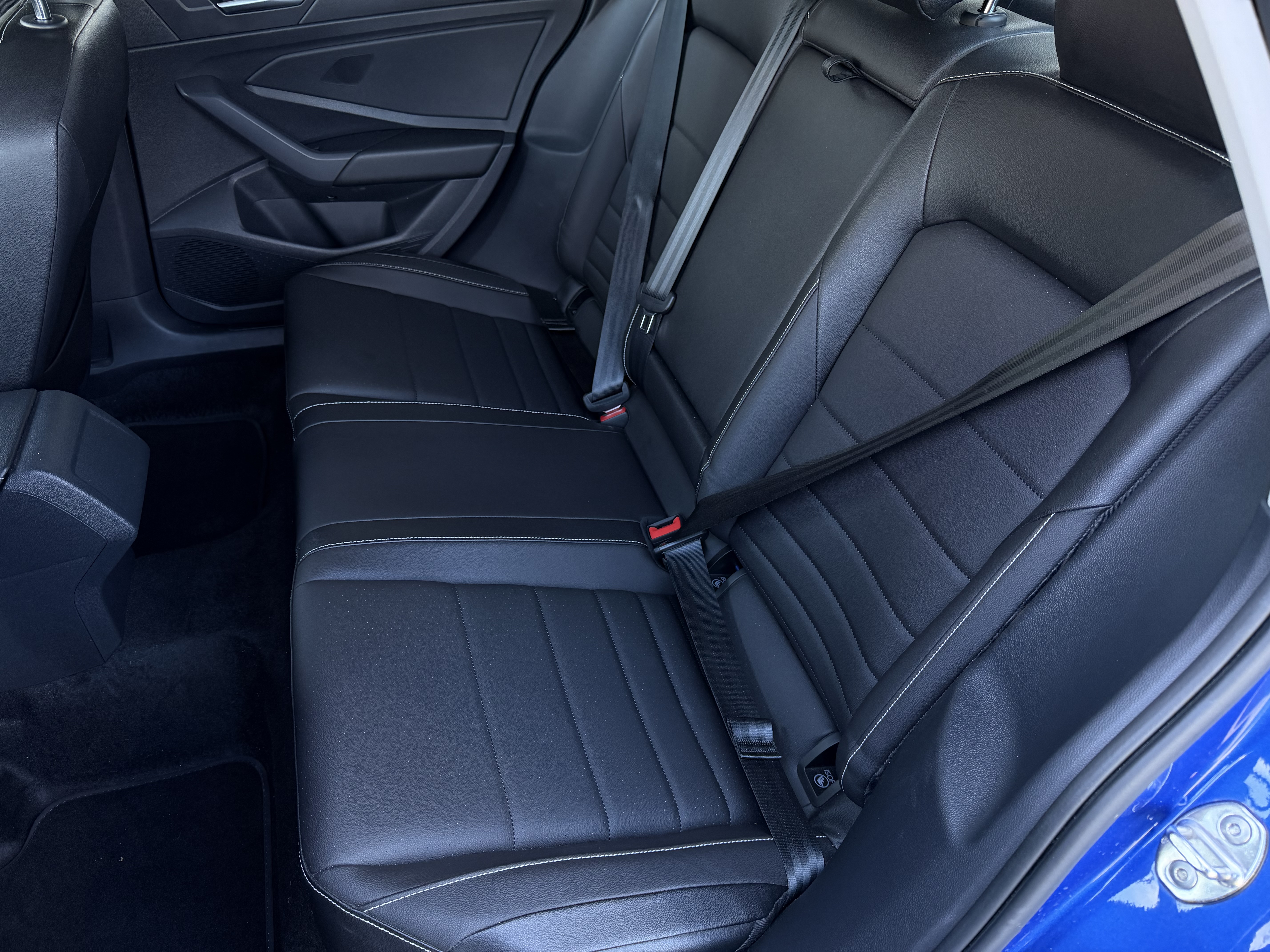 Image 6 - 2023 Volkswagen Jetta SE