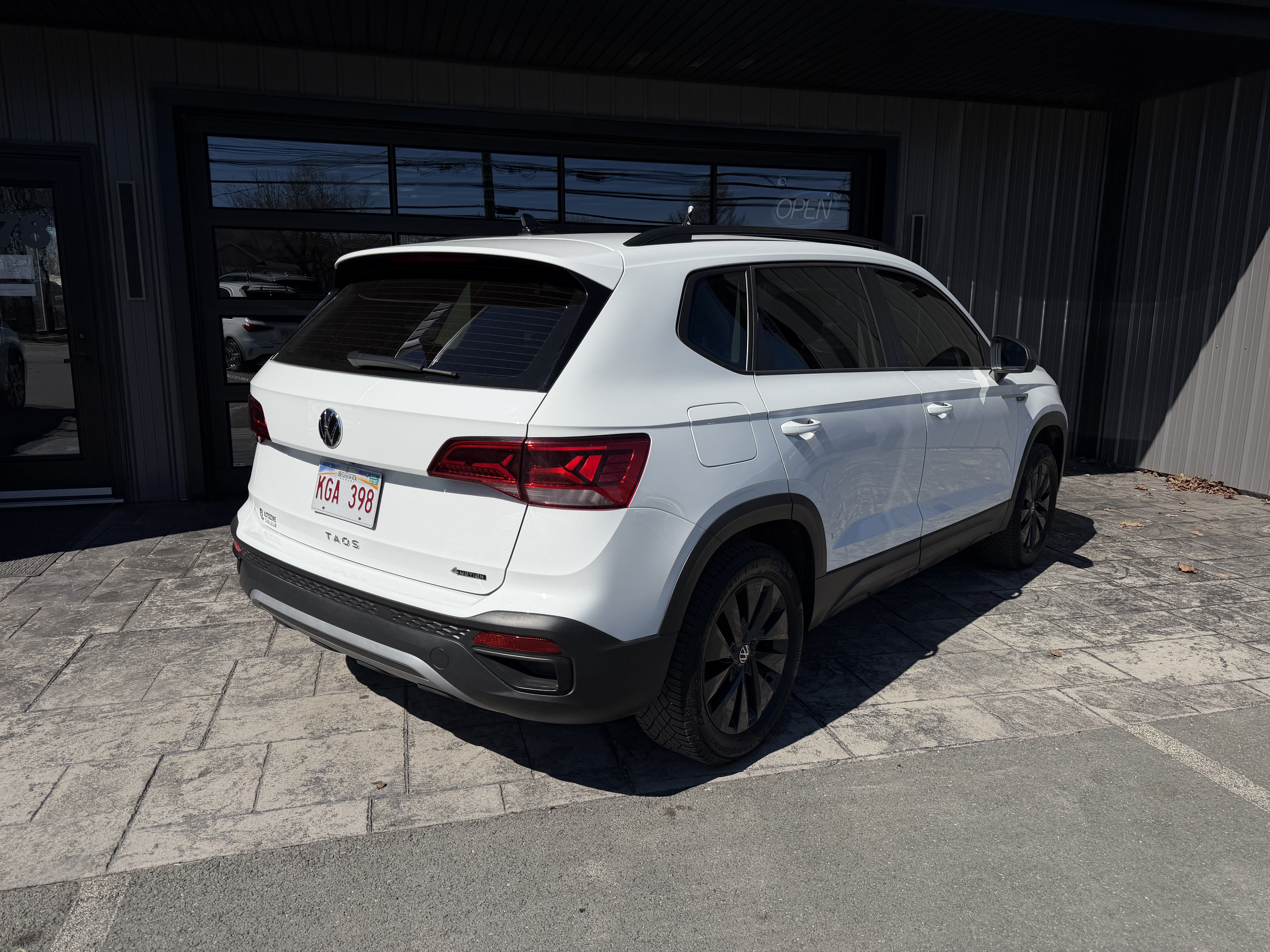 Image 3 - 2022 Volkswagen Taos 4Motion S