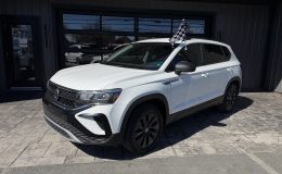 Aperçu 1 - 2022 Volkswagen Taos 4Motion S