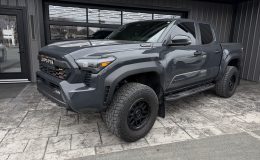 Aperçu 1 - 2025 Toyota Tacoma TRD OFF ROAD