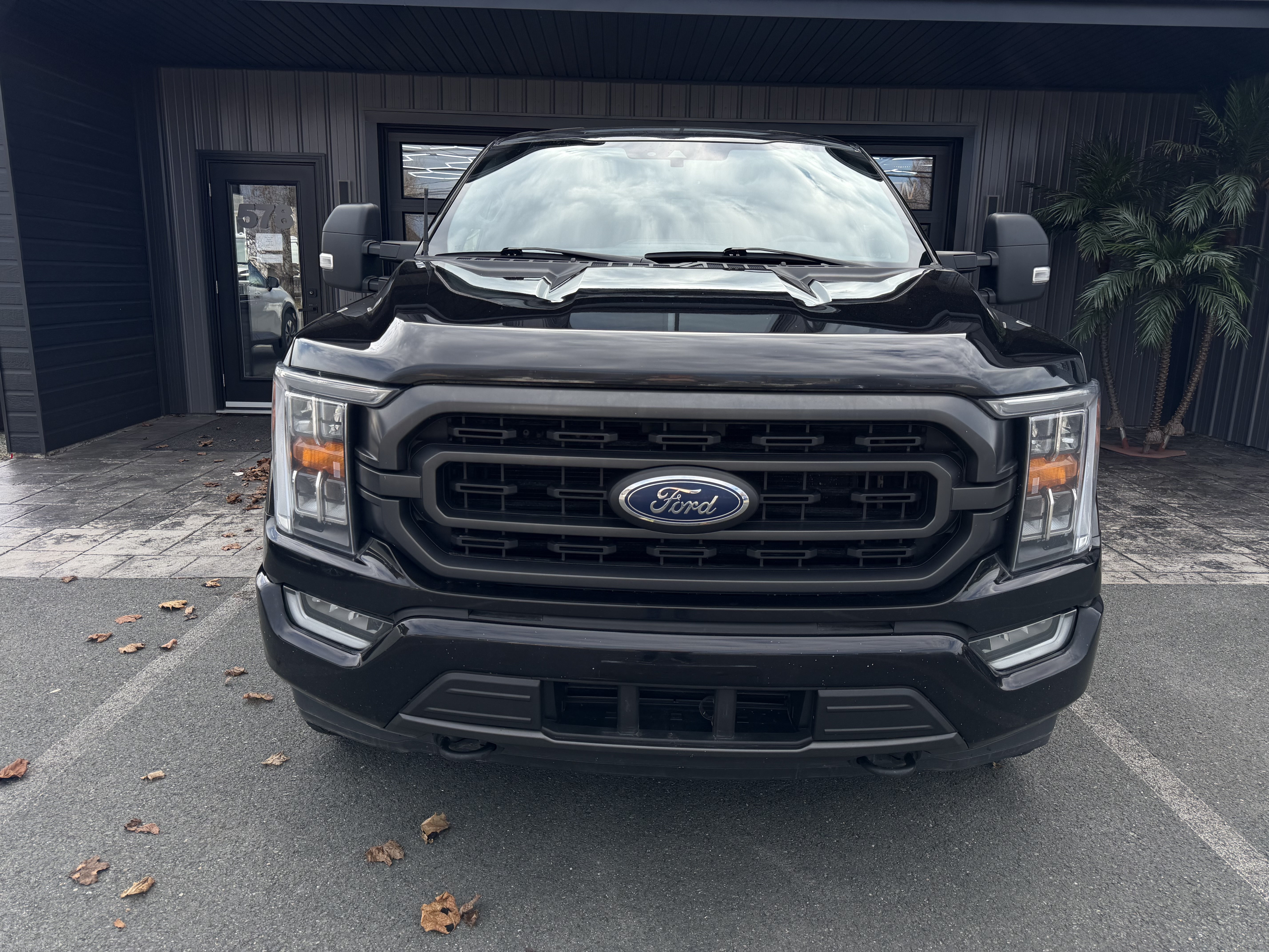 Image 2 - 2021 Ford F-150 XLT