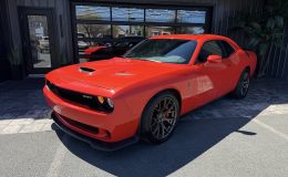 Aperçu 1 - 2016 Dodge Challenger SRT HELLCAT