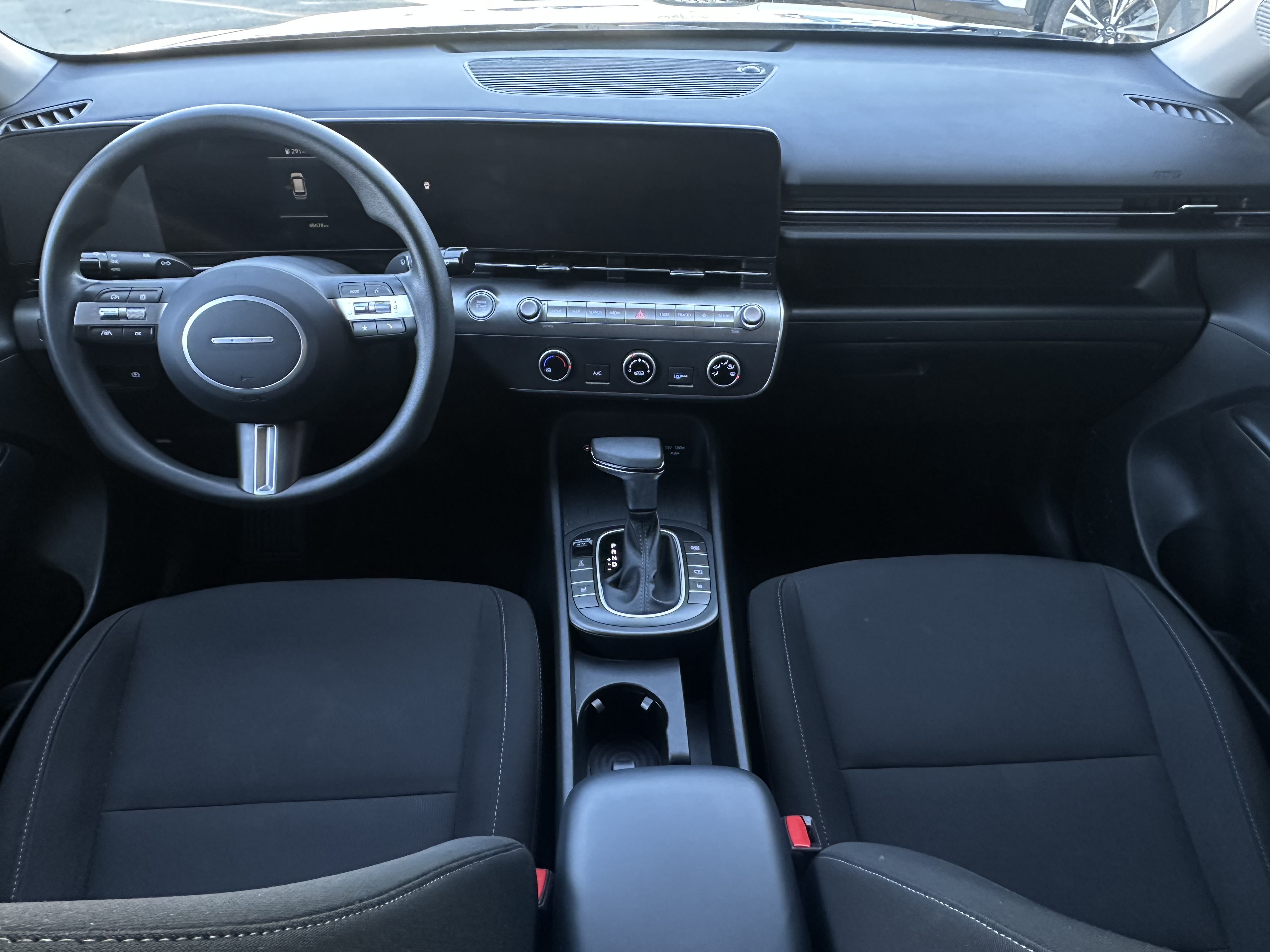 Image 4 - 2024 Hyundai Kona SE