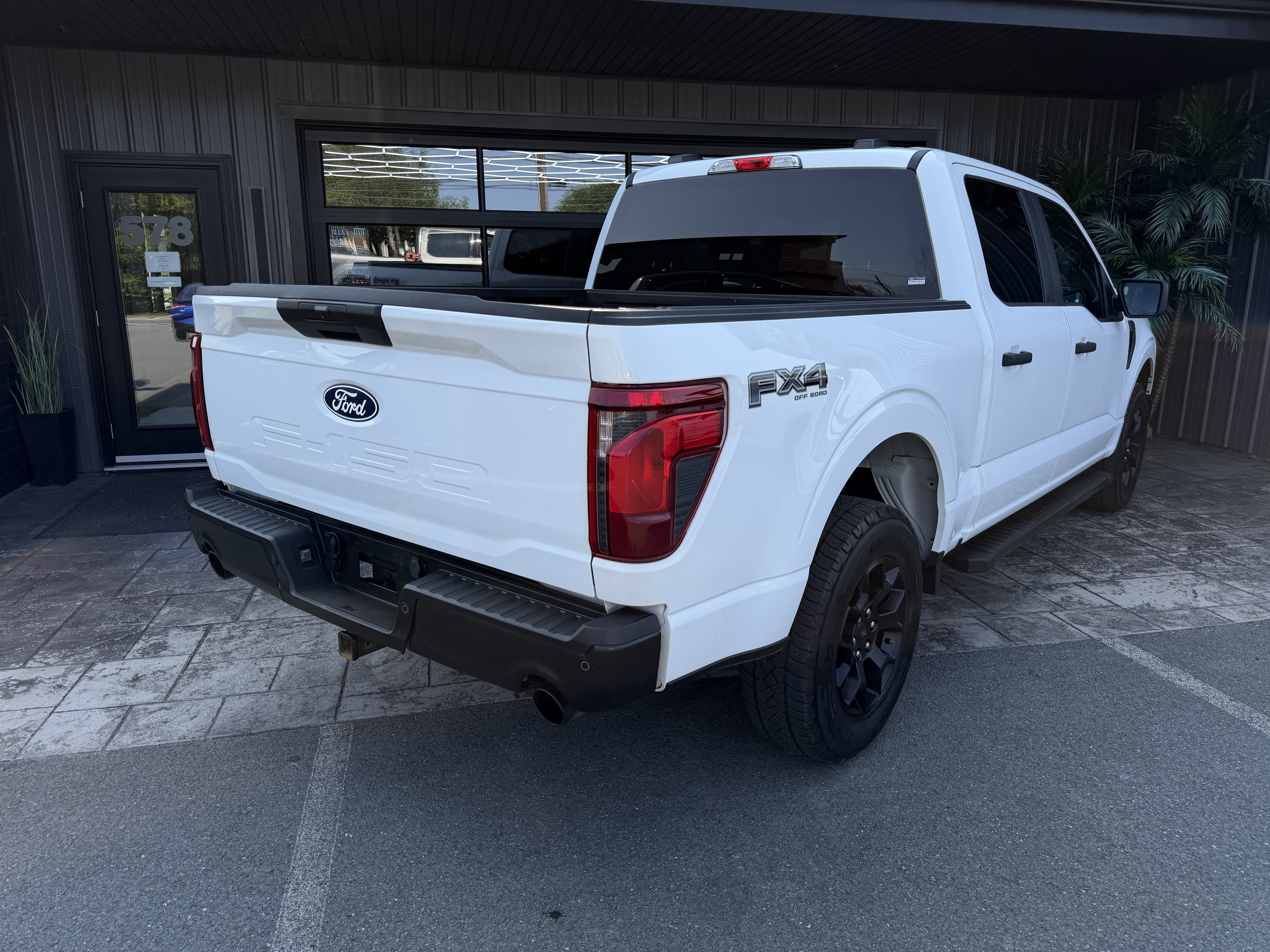 Image 3 - 2024 Ford F-150 SXT