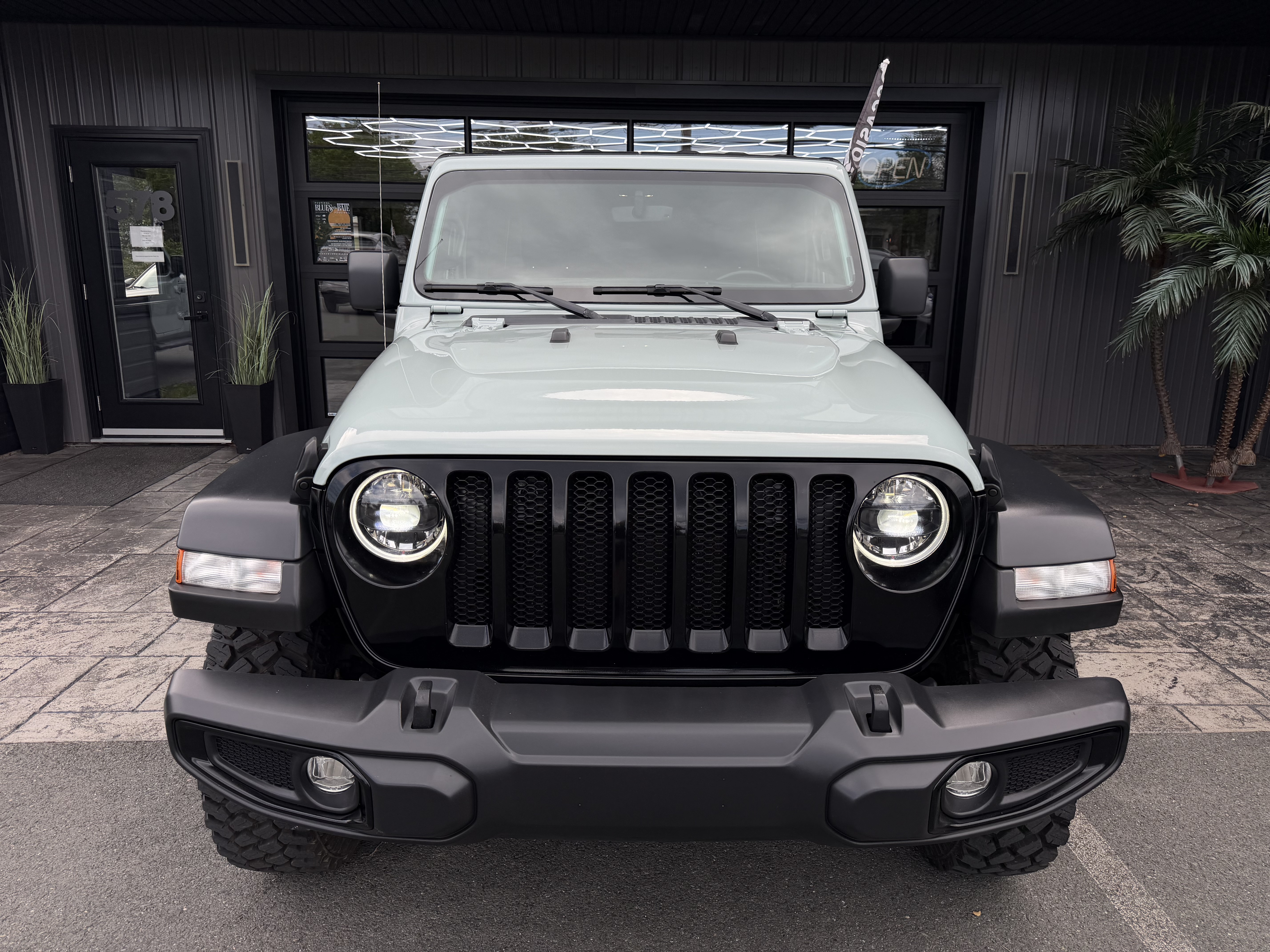 Image 2 - 2023 Jeep Wrangler Willys