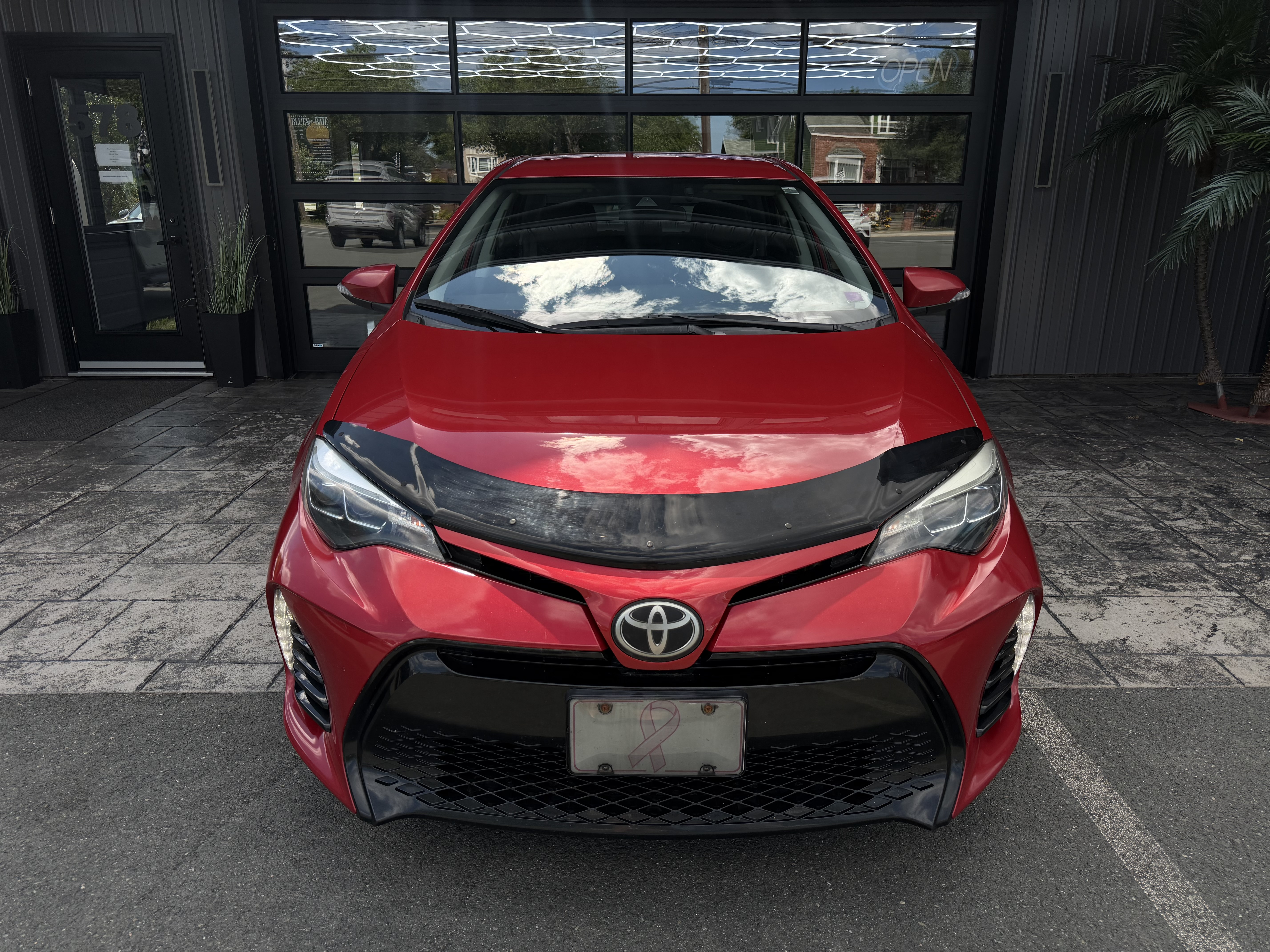 Image 2 - 2017 Toyota Corolla L/LE/SE/XLE/XSE/50th Anniv. Special Edition