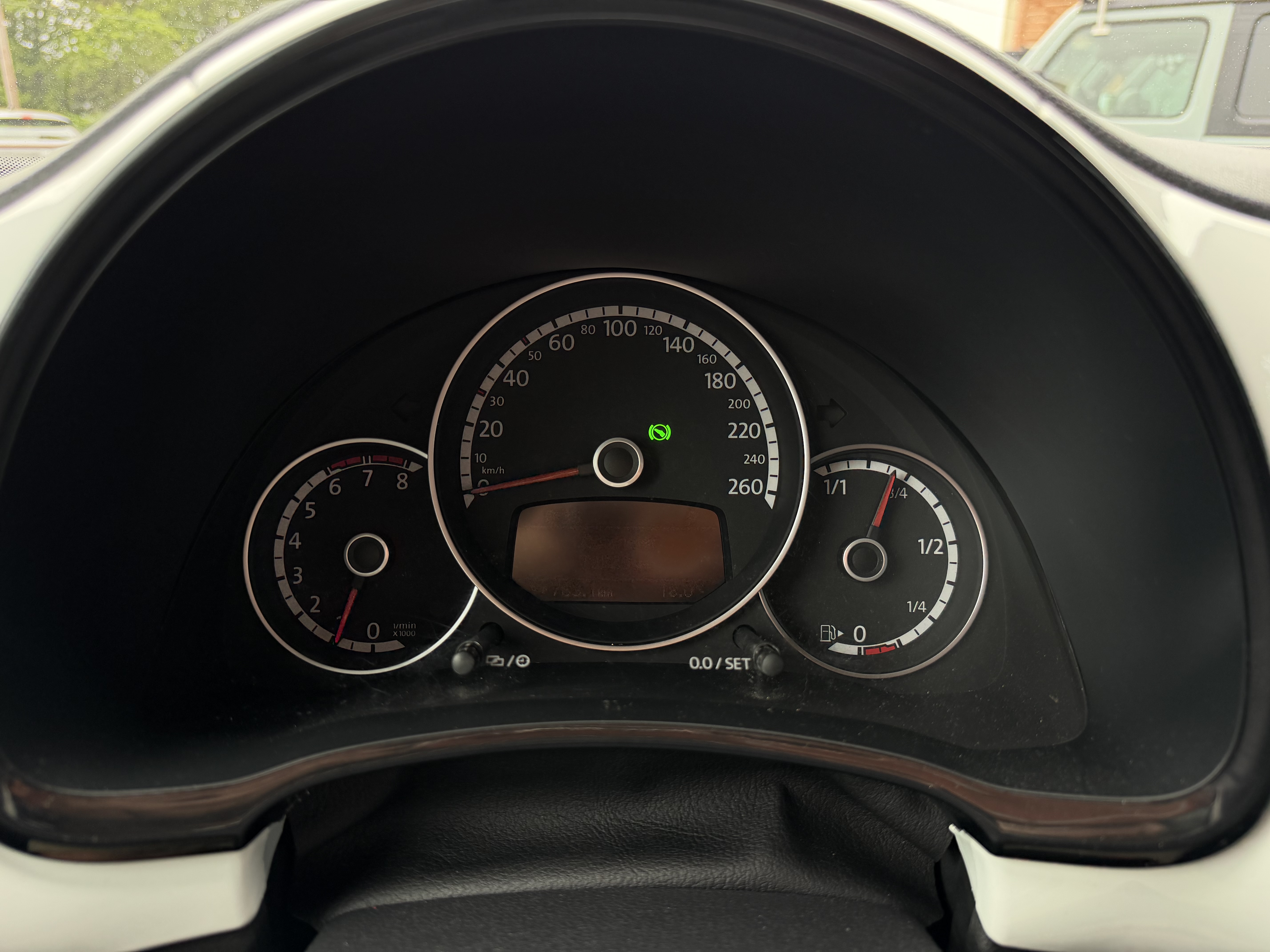 Image 6 - 2014 Volkswagen Beetle 1.8T, TDI