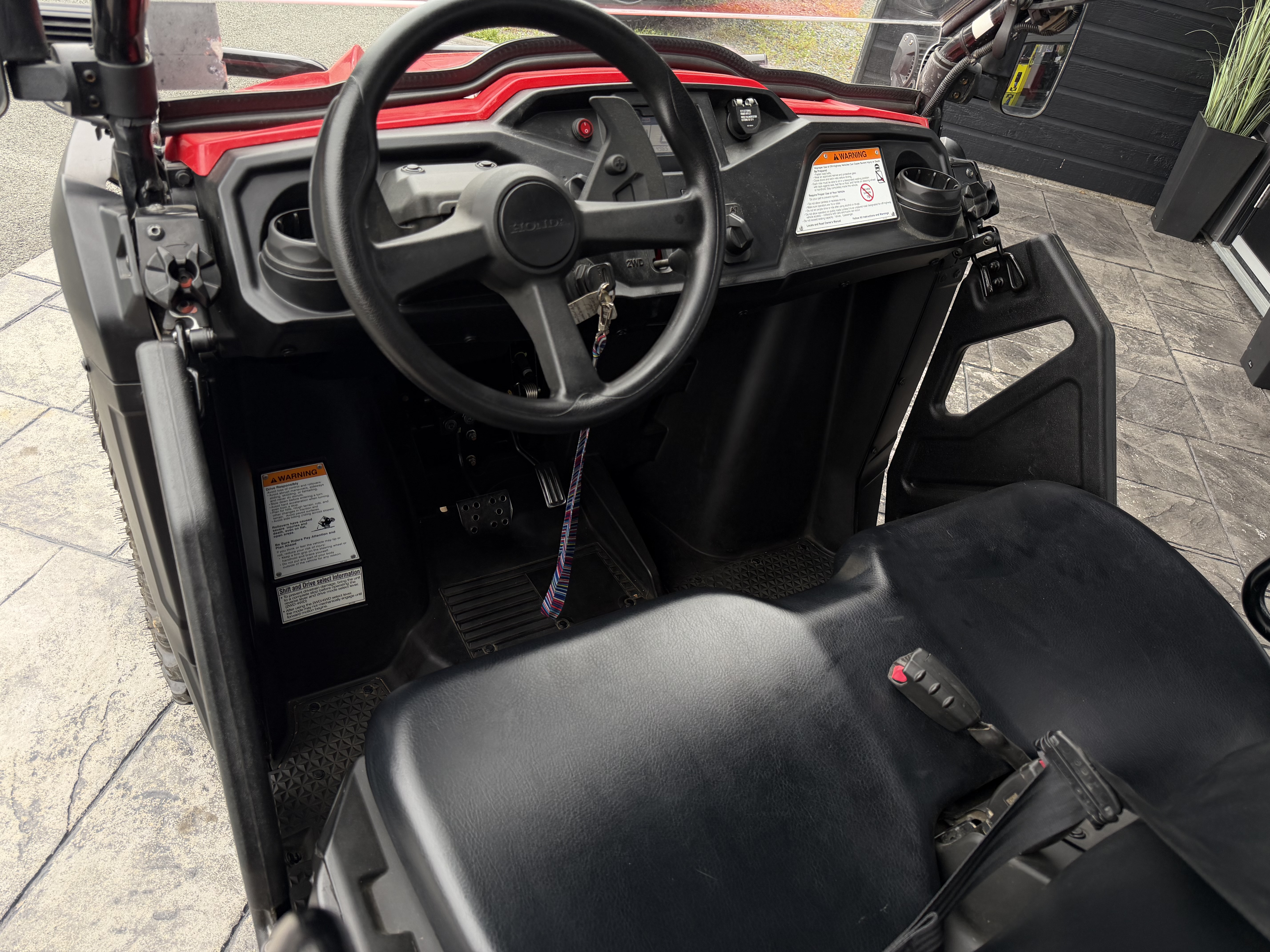 Image 3 - 2021 Honda Pioneer 570