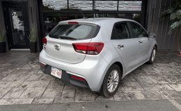 Aperçu 3 - 2020 Kia Rio