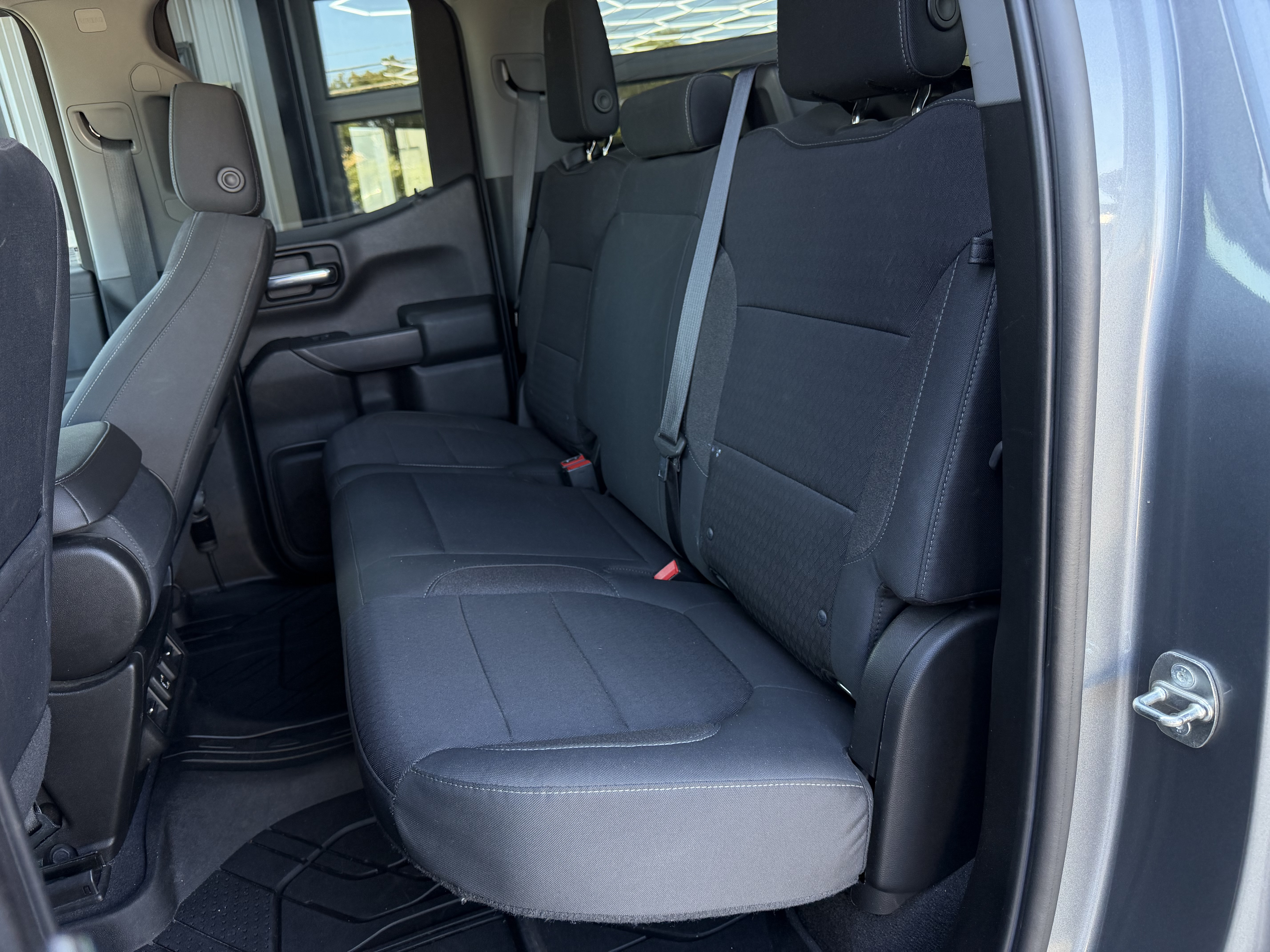 Image 6 - 2019 Chevrolet Silverado LT
