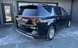 Aperçu 3 - 2024 Kia Carnival LX