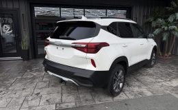 Aperçu 3 - 2023 Kia Seltos