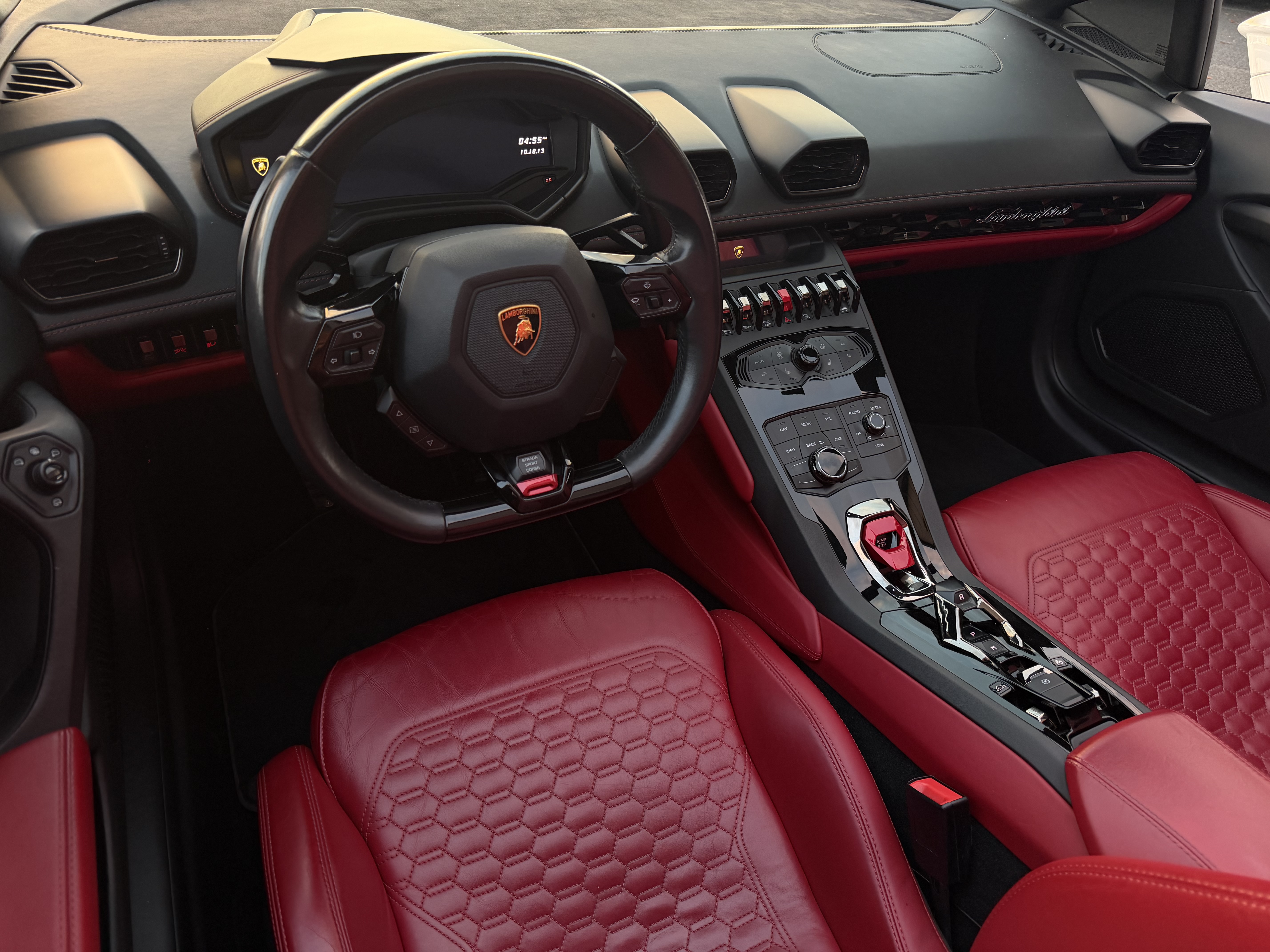Image 4 - 2017 LAMBORGHINI Huracan Spyder